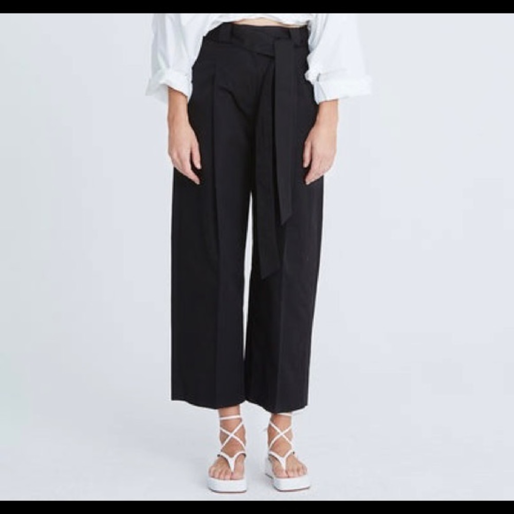 Halston High-Waisted Tie-Belt Crop Black Crepe Pants (NWOT)